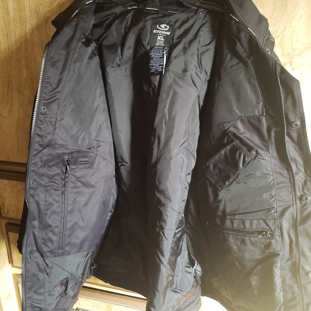 BUNDLE Jacket shirt shorts